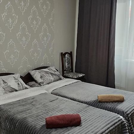 Василя Стуса 10/77 City Rooms Bila Cerkva Kültér fotó
